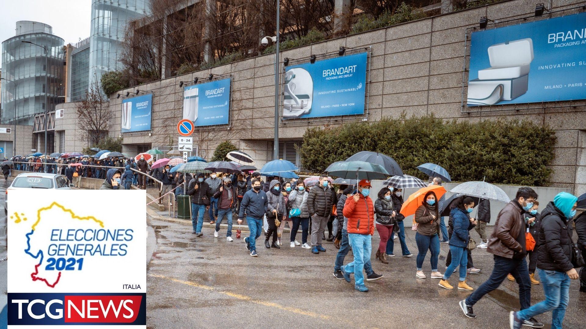 Grande affluenza degli ecuadoriani al seggio elettorale di Milano