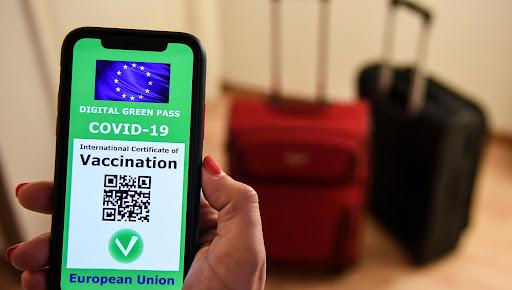 Un millón de “green pass” descargados en Italia