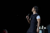 Ricardo Arjona, regresa a Italia con su gira exclusiva “Blanco” y “Negro”.
