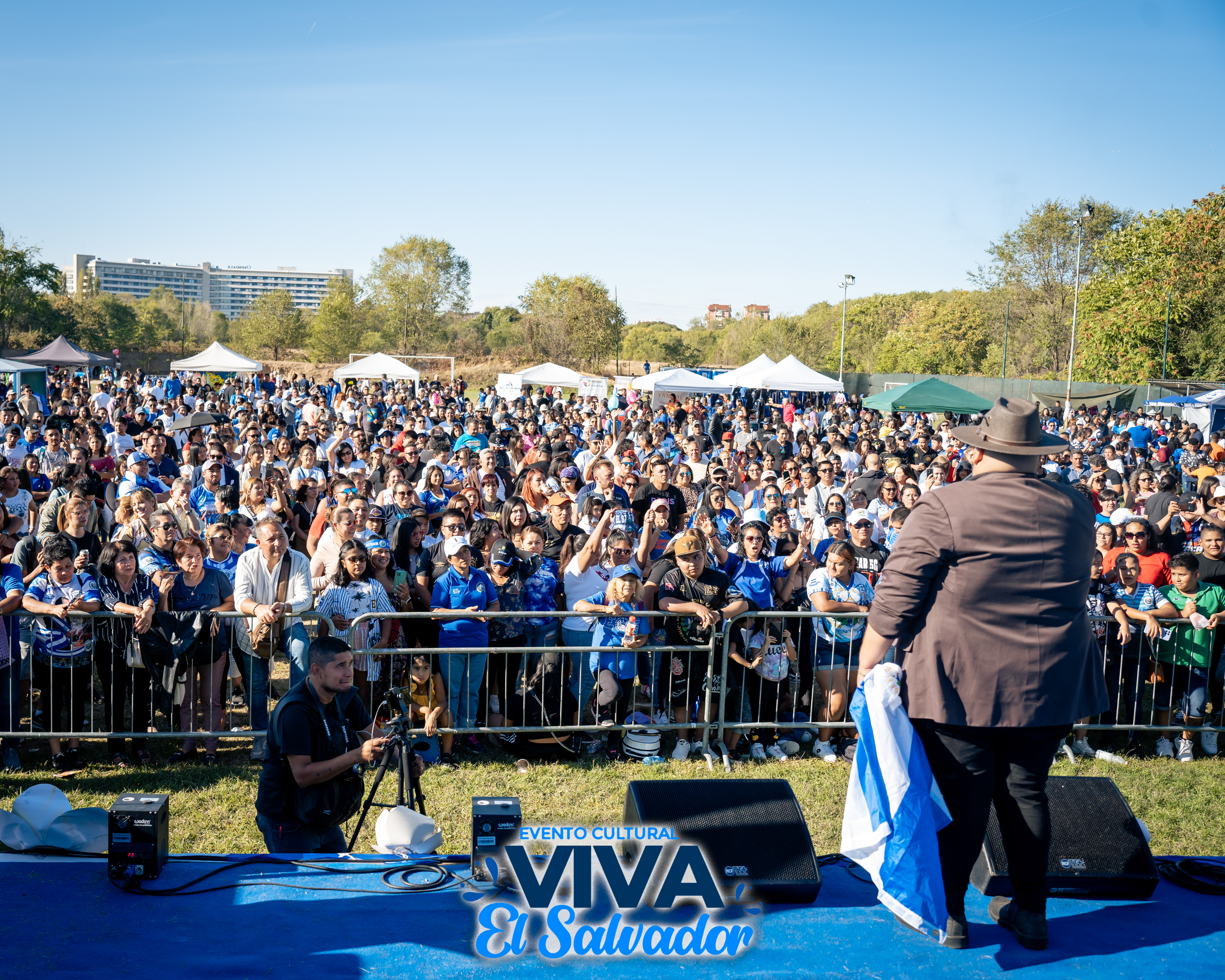Milán: Gran éxito del evento cultural, “Viva El Salvador”